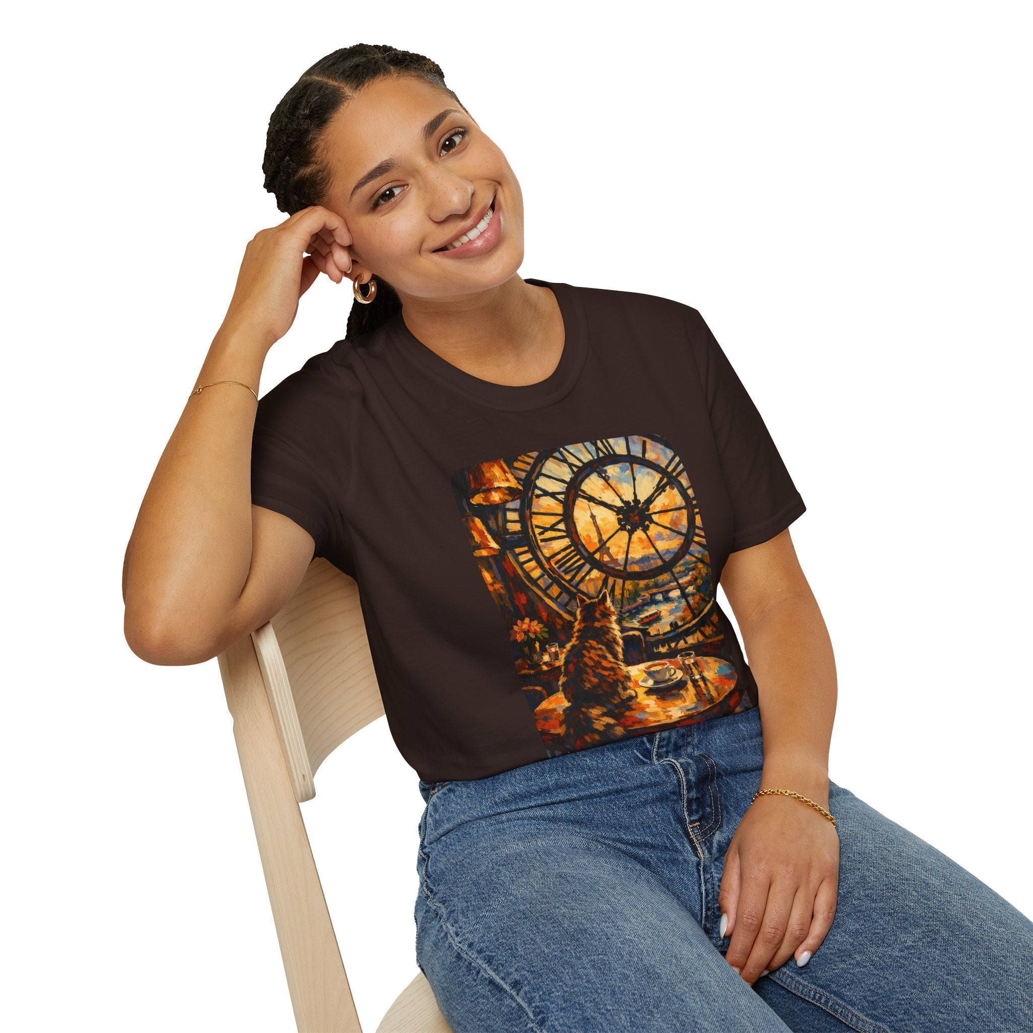Paris D'Orsay Cafe Cat Illustration T-Shirt | Musée D'Orsay Scene